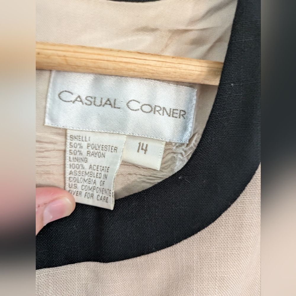 Casual Corner Beige Sheath Tank Dress Size 14 Classic Old Money - Picture 2 of 4